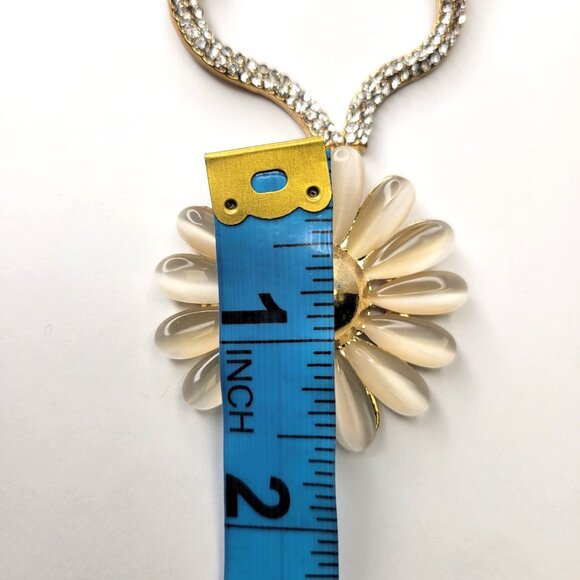 Flower Pendant Statement Necklace - Picture 11 of 12